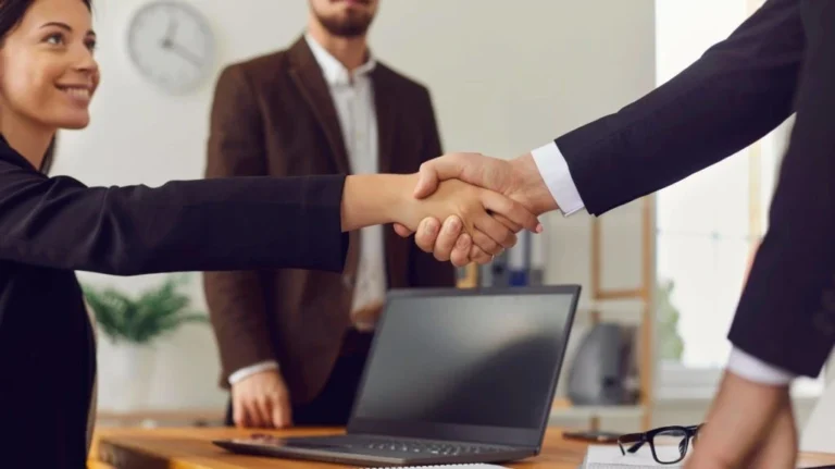 Cómo Obtener Apoyo del Gobierno Para Poner un Negocio