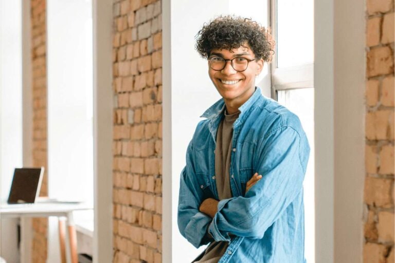 como solicitar becarios para mi empresa y beneficiar mi negocio