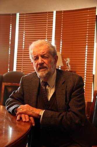 Qué explica Néstor De Buen sobre el derecho del trabajo en México